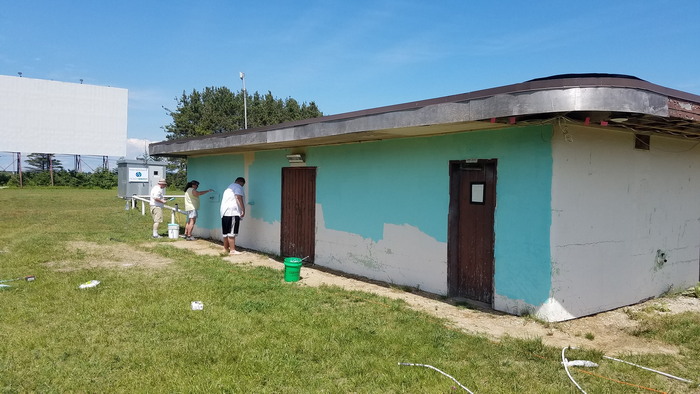 Cinema 2 Drive-In Theatre - Up Film Union Repainting Snack Bar (newer photo)
